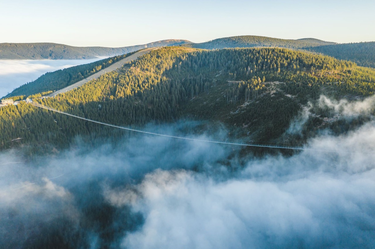 Sky Bridge 721, Dolní Morava