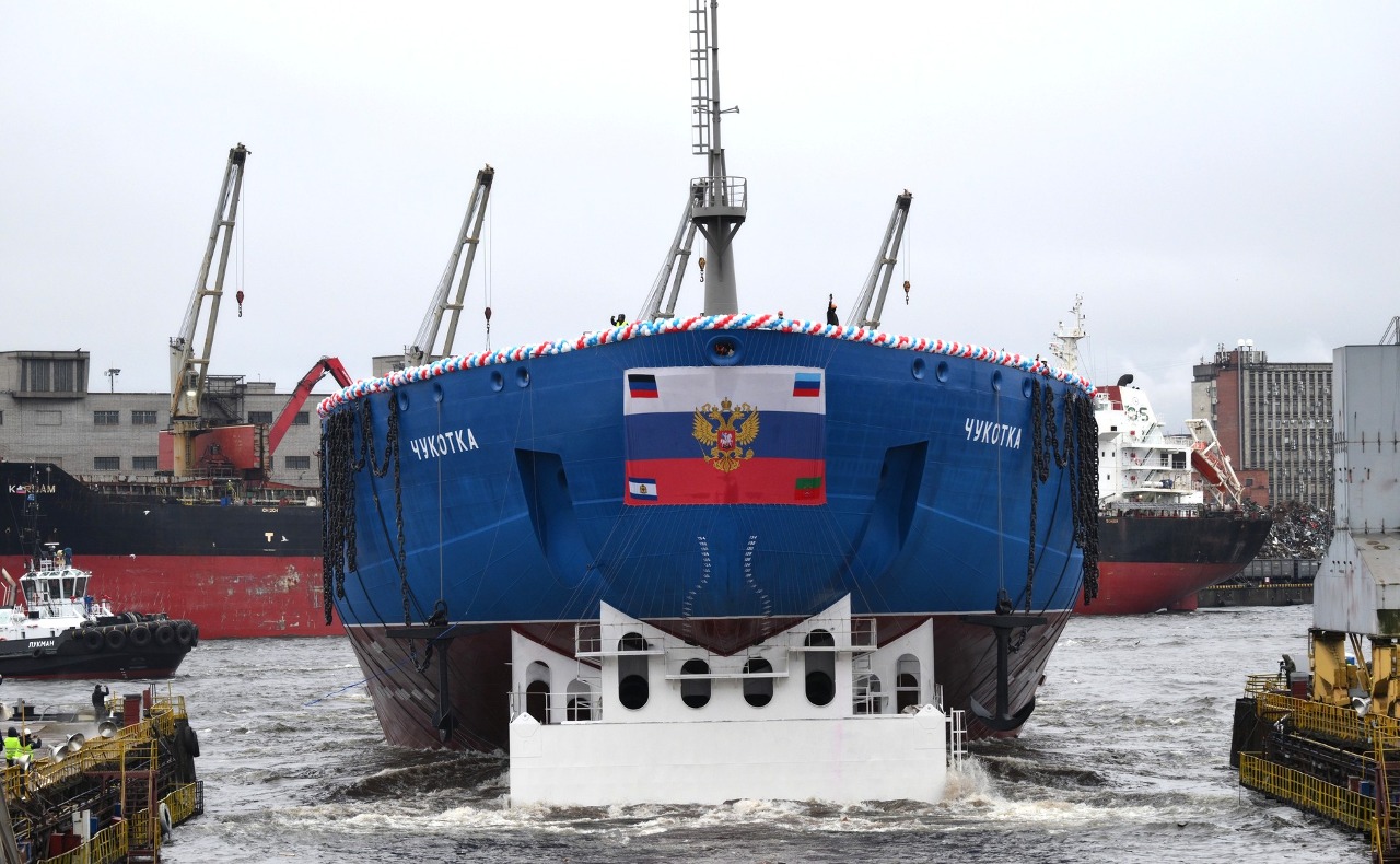 Церемония спуска на воду атомного ледокола «Чукотка».