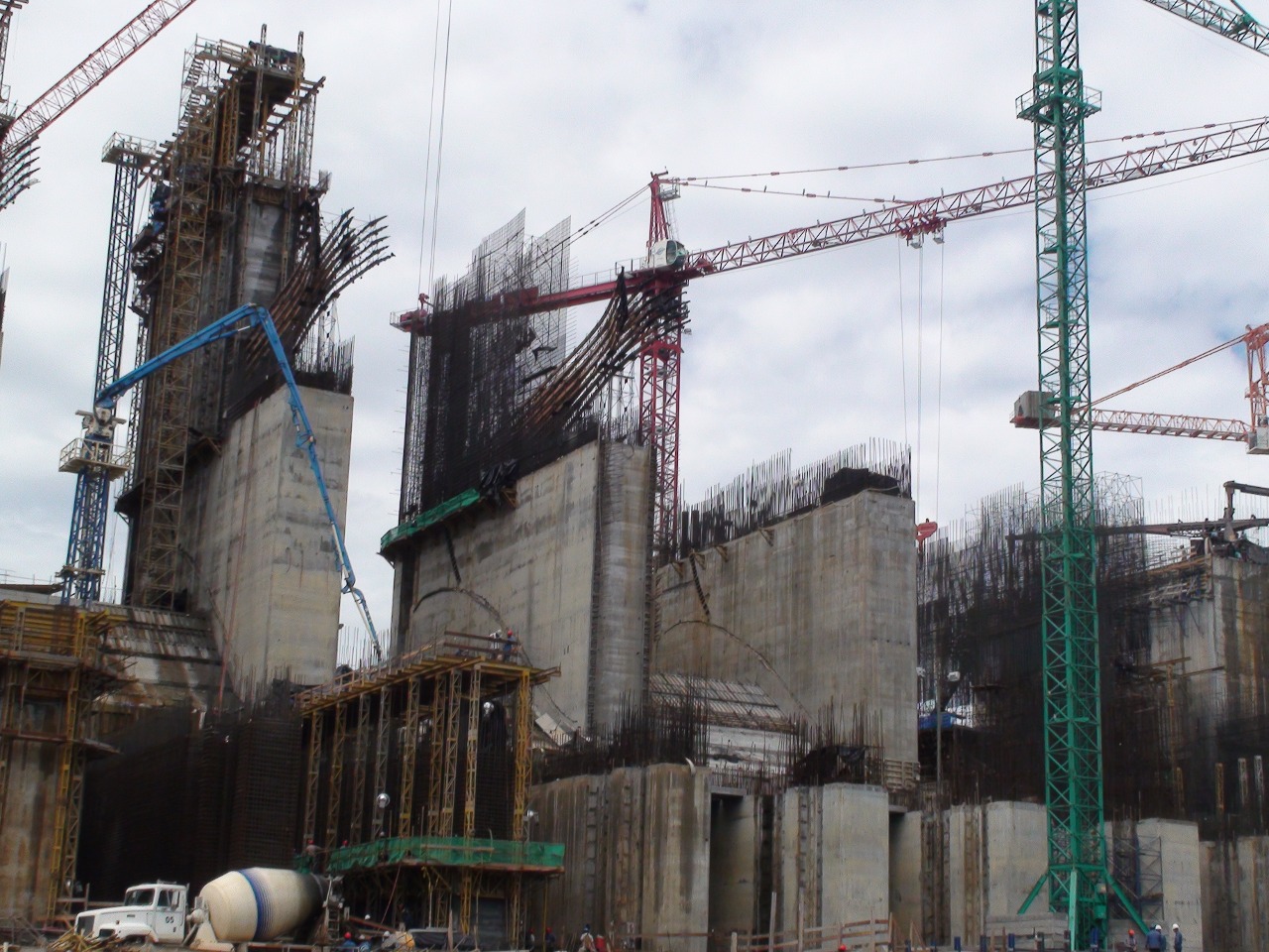 Represa Tocoma, en construcción.
