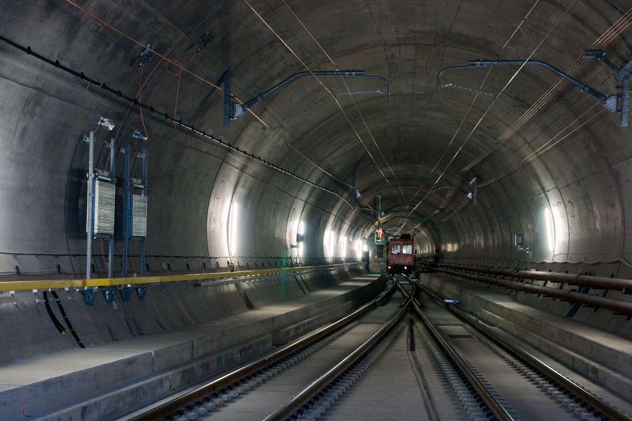 Overhead line installation car in the east tube of the Gotthard Base Tunnel at Faido multifunction station