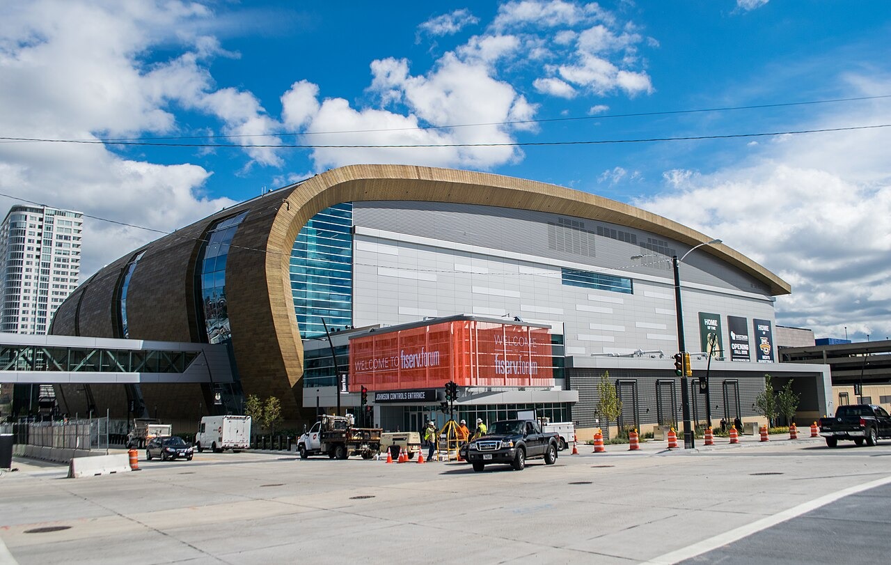 Picture of the Fiserv Forum from the northwest.