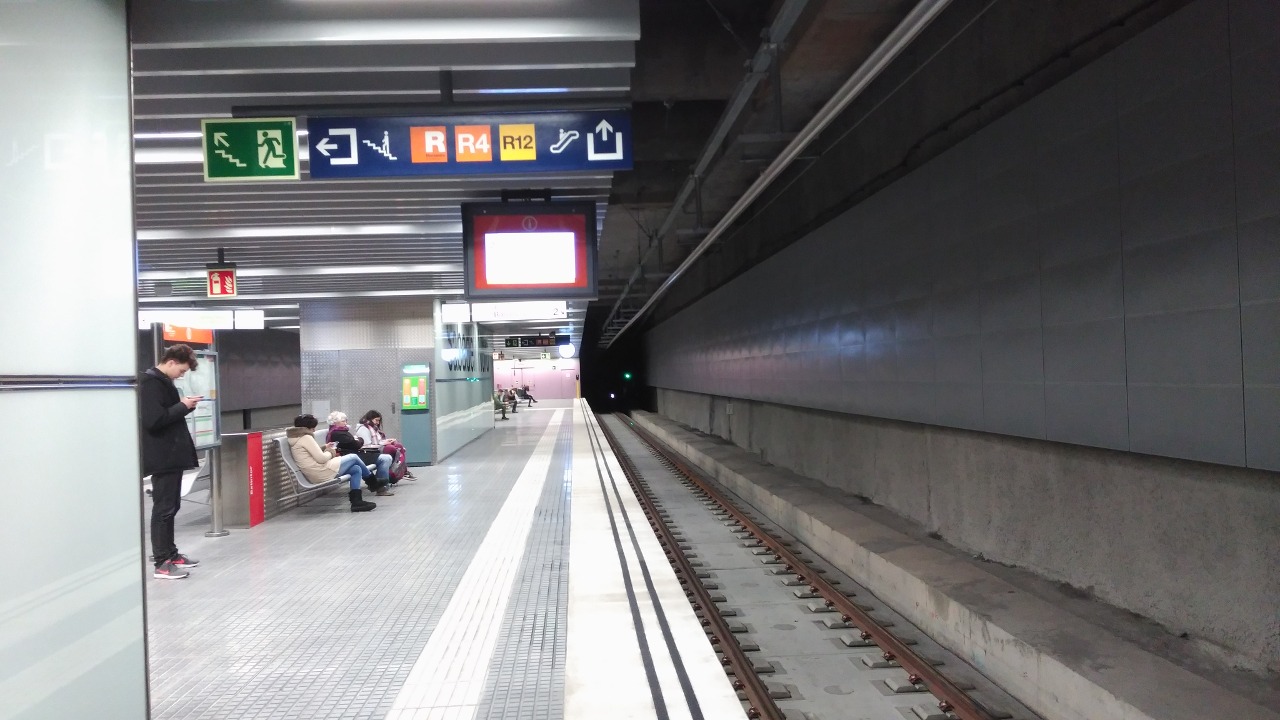 Platforms of the Sabadell Nord FGC station.