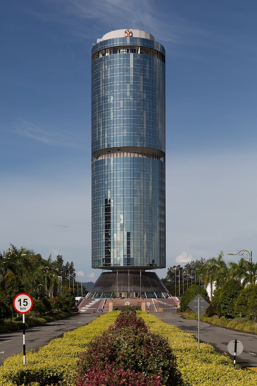 Kota Kinabalu, Sabah: Tun Mustapha Tower (Menara Tun Mustapha)