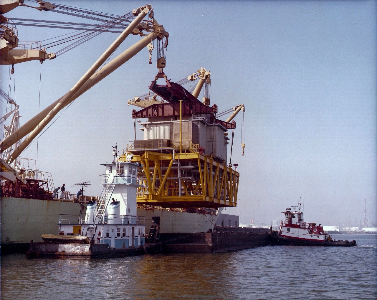 I think the name of this ship was Project Arabia, but I'm not sure.