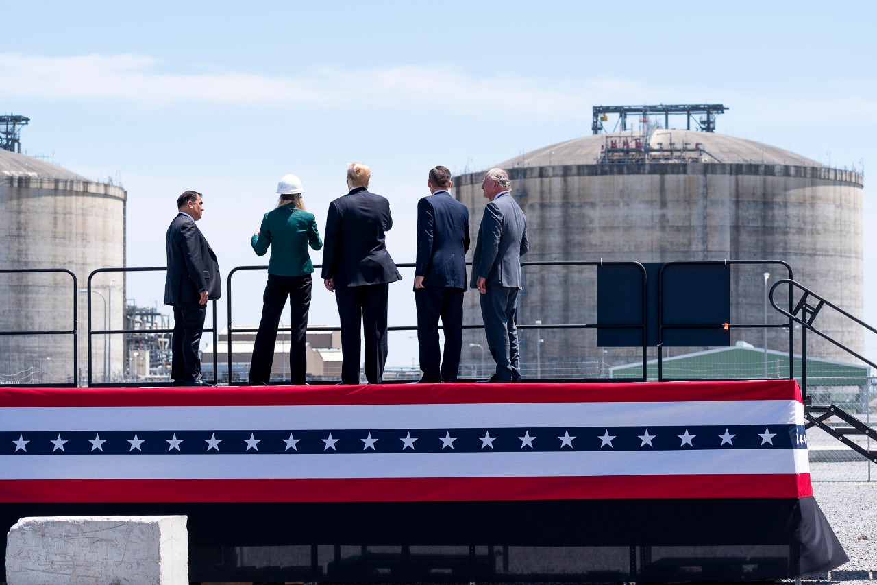 President Donald J. Trump participates in a walking tour of Cameron LNG Export Terminal Tuesday, May 14, 2019, in Hackberry, La. (Official White House Photo by Shealah Craighead)