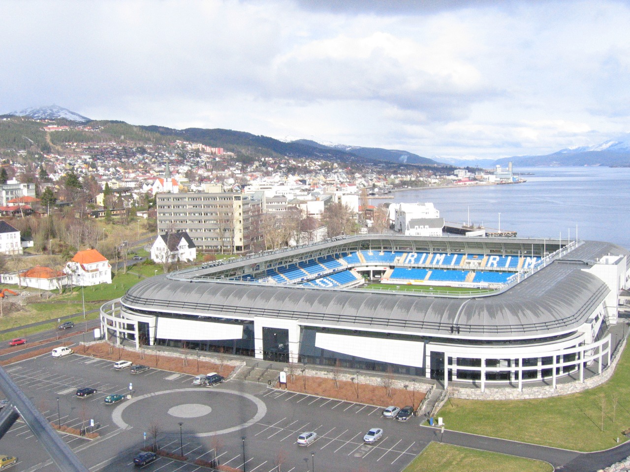 Aker stadion