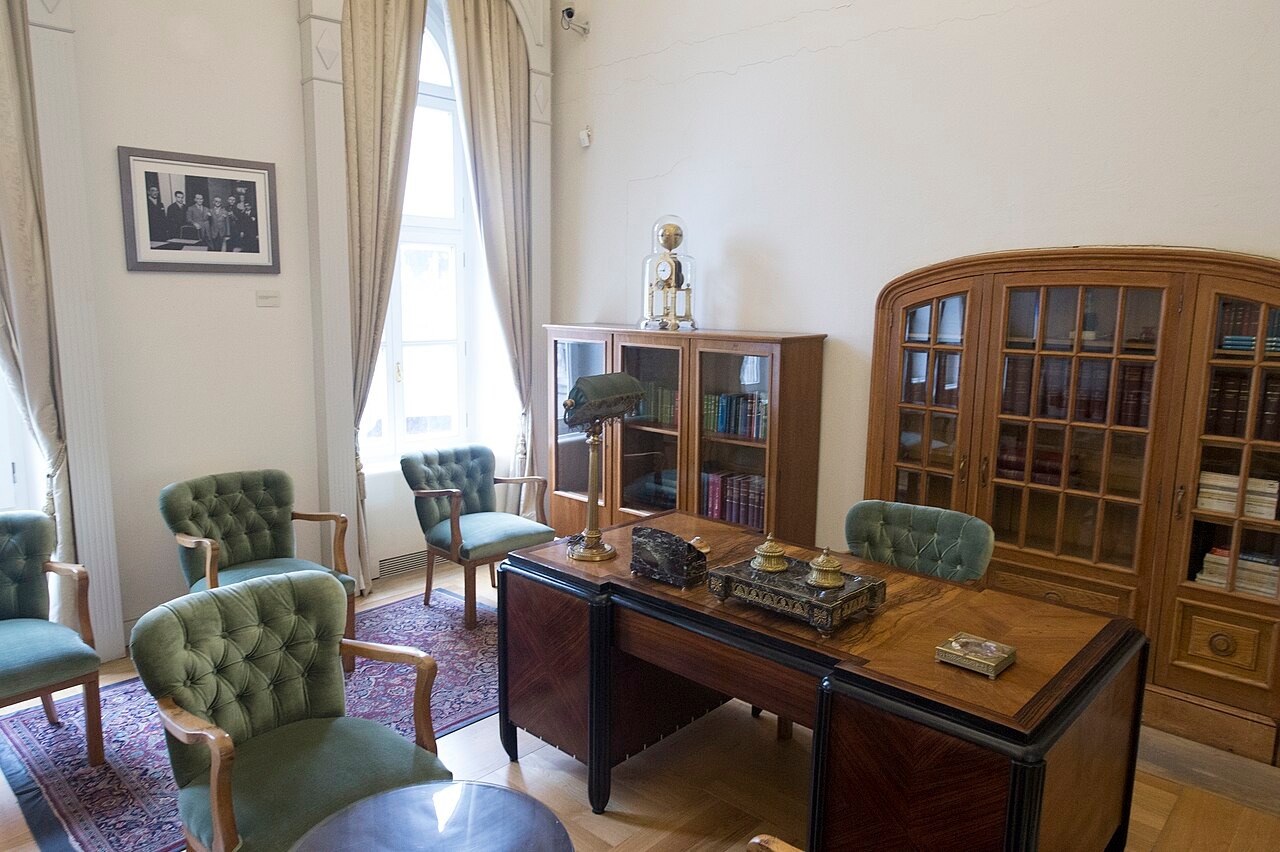 This museum shows all sorts of office equipment, not necessarily for a bank, but used there anyhow, as well as bank-specific items. It’s location is excellent: close to the Egyptian Bazaar, the New Mosque, the Eminönü metro stop.
