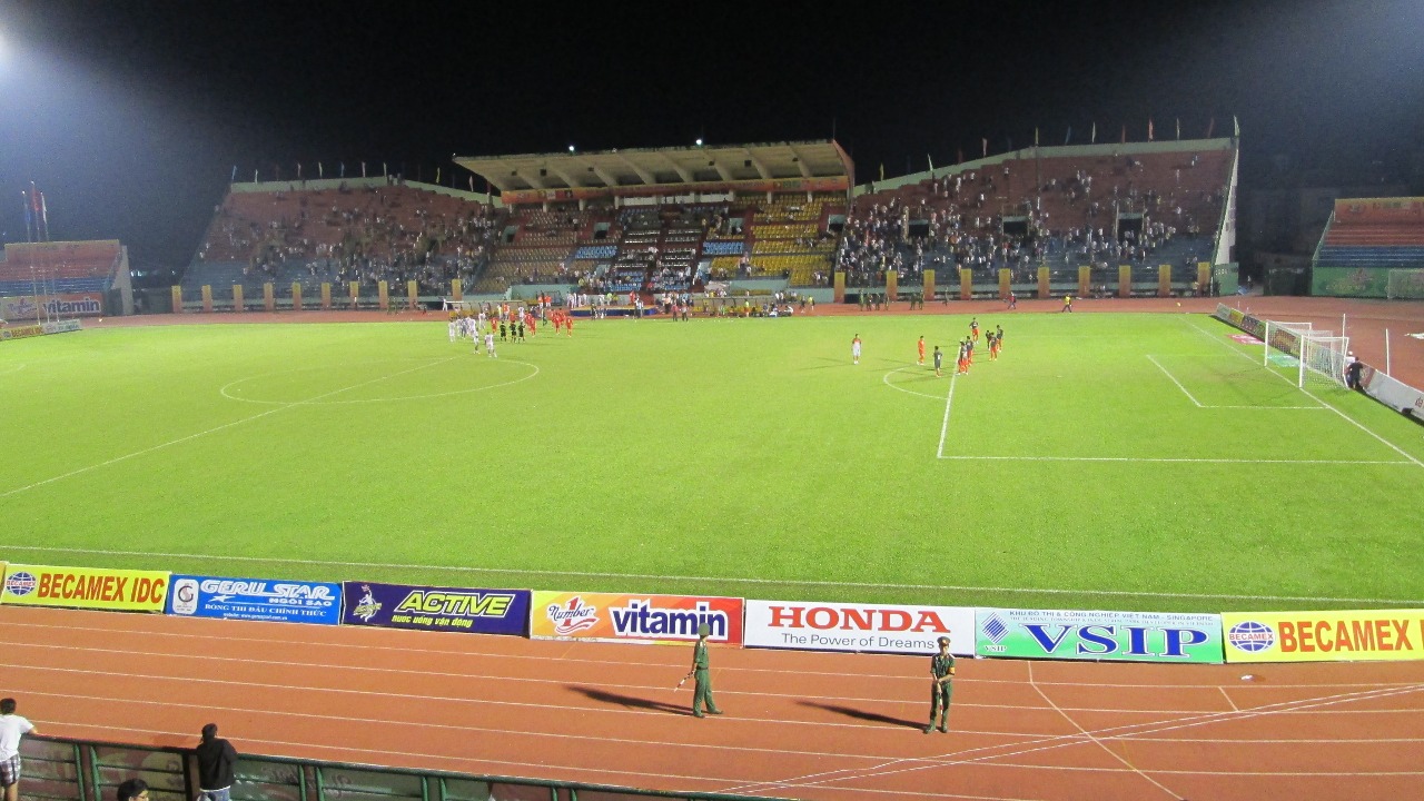 Sân vận động Gò Đậu, Bình Dương. Trận đấu giữa U23 Việt Nam và Bangu Atlestico Clube