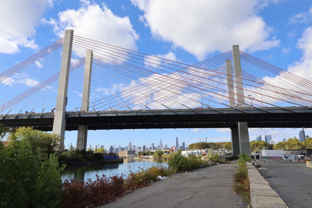 Kosciuszko Bridge over Newtown Creek between Brooklyn and Queens, New York City in 2025