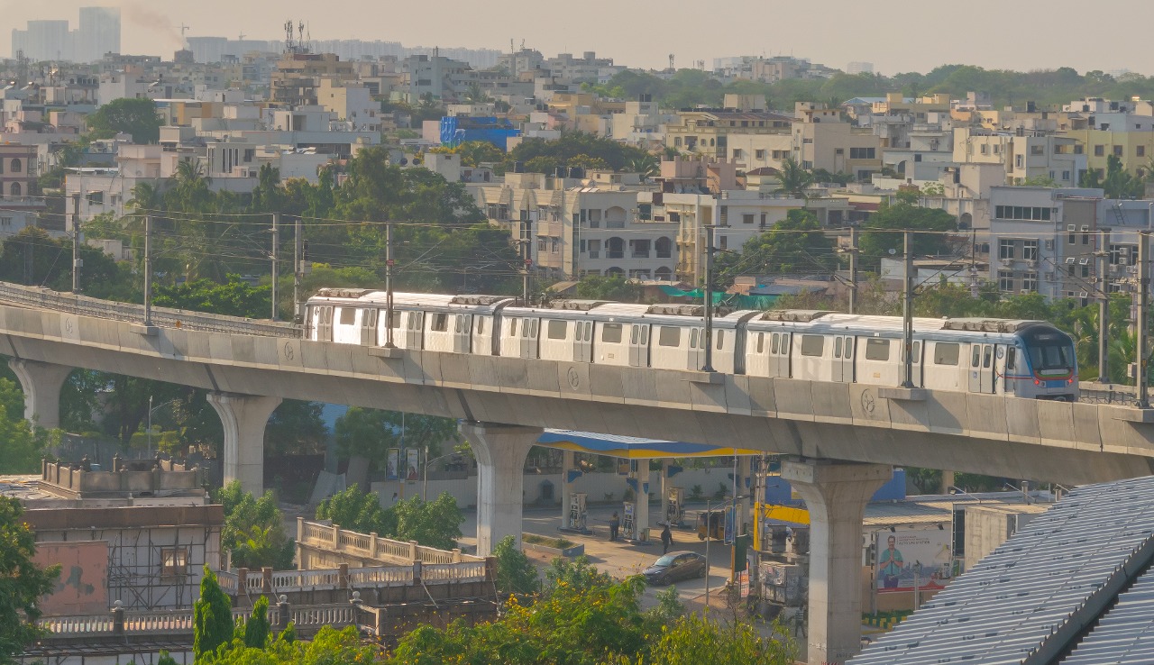 Train crossing Ameerpet Metro Station in Blue Line of Hyderabad Metro