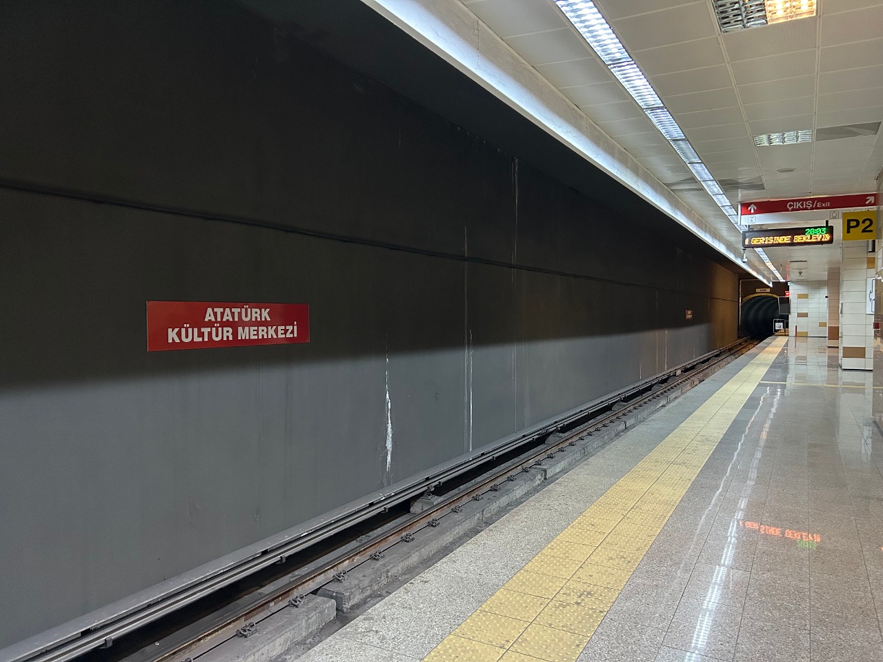 M4 Atatürk Kültür Merkezi istasyonu