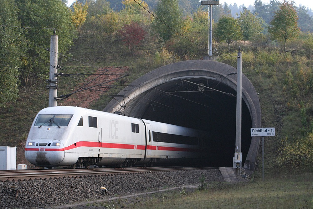 A ICE 1 high-speed train leaves the Richthof-Tunnel of the Hannover-Würzburg high-speed railway line, headed north