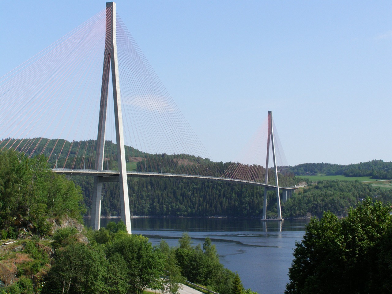 The Skarnsund Bridge is a 530 m main span long concrete cable-stayed bridge that crosses the sound Skarnsundet in Norway